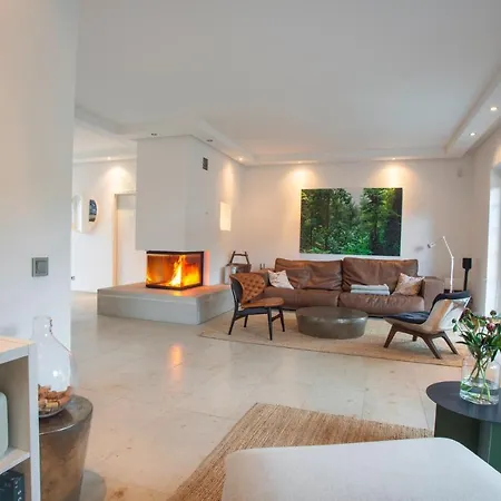 Holiday home Grosszuegiges An Der Ostsee *